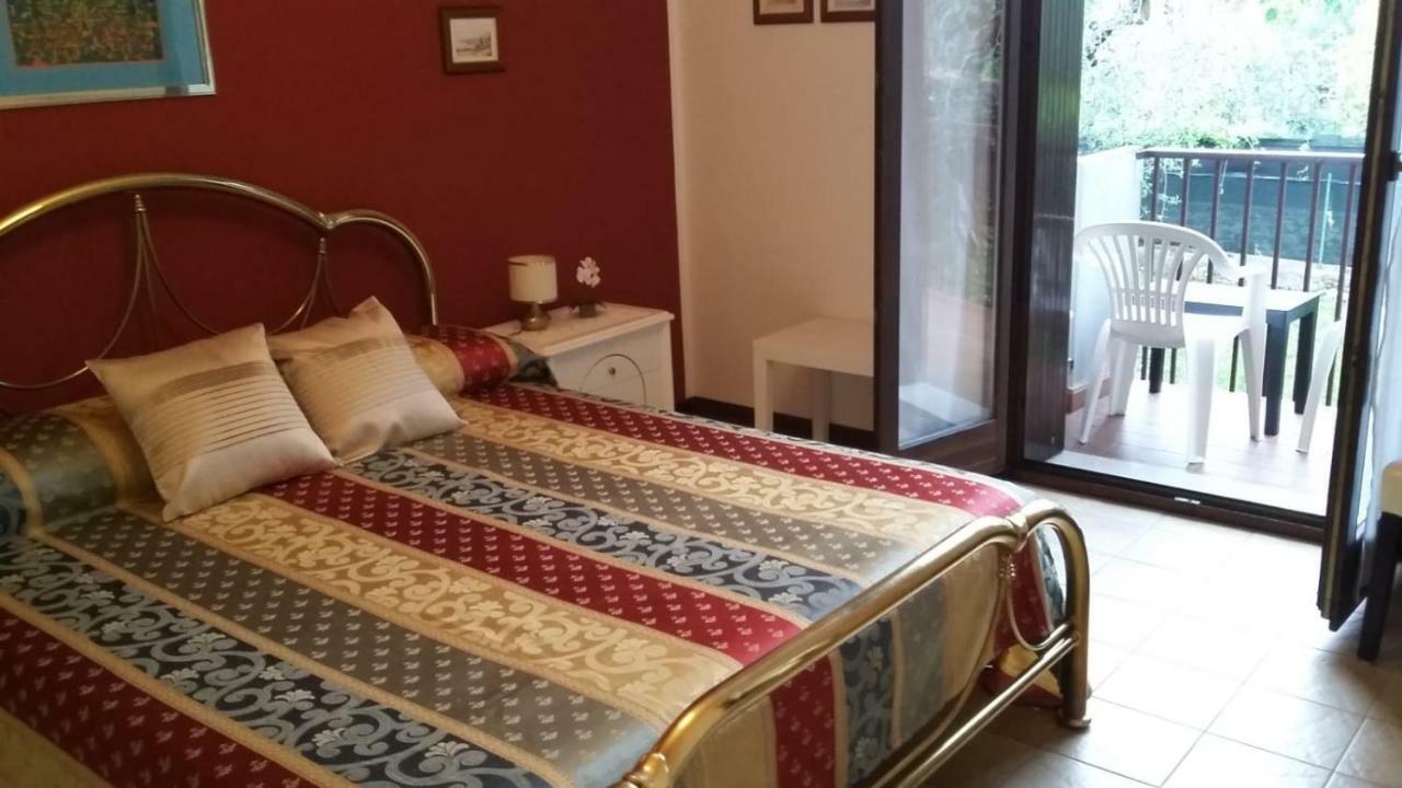Residenza Riviera Degli Olivi Διαμέρισμα Torri Del Benaco Εξωτερικό φωτογραφία